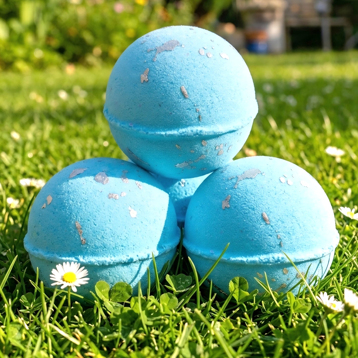 Invictorious Round Bath Bomb